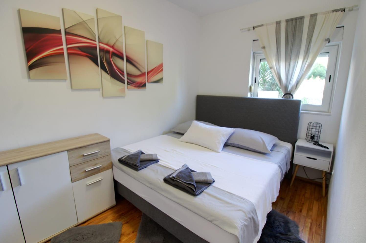Apartment Becica Omiš Buitenkant foto